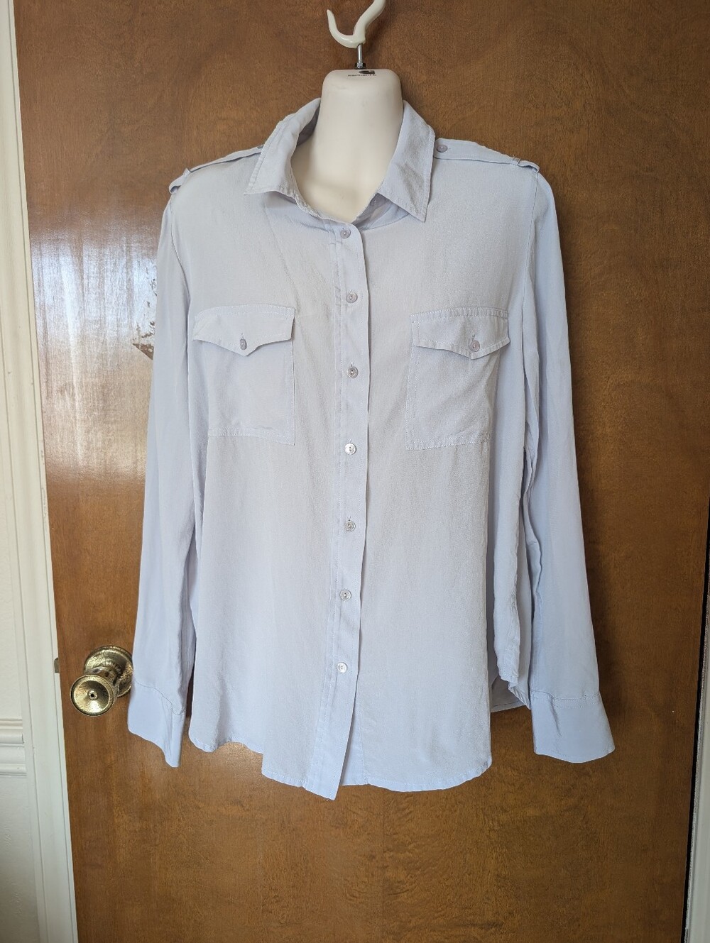 Vince Light Gray 100% Silk Long Sleeve Button Up Shirt Blouse